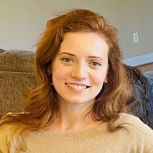 Meet your Posher, Roxana